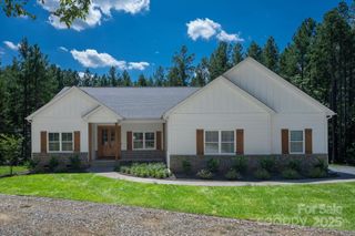 997 S Skyland Drive, Mount Pleasant, NC 28124