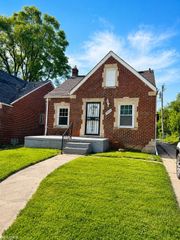 15596 Eastwood Street, Detroit, MI 48205