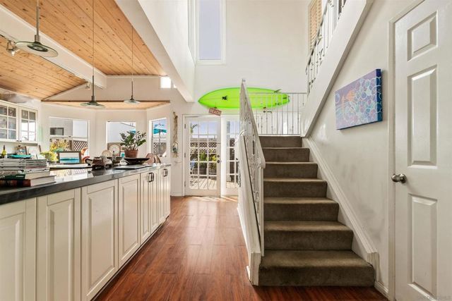4072 Haines St, San Diego, CA 92109