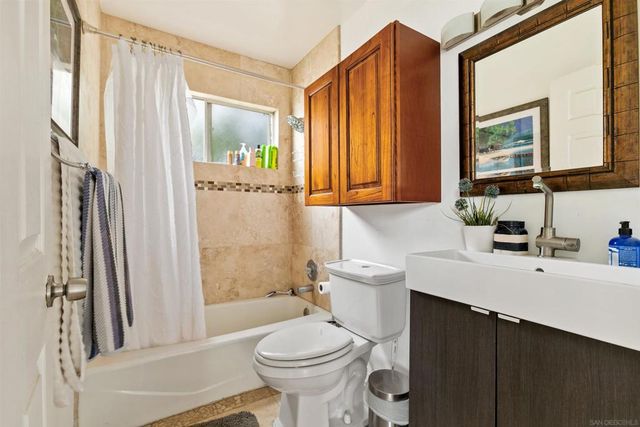 4072 Haines St, San Diego, CA 92109