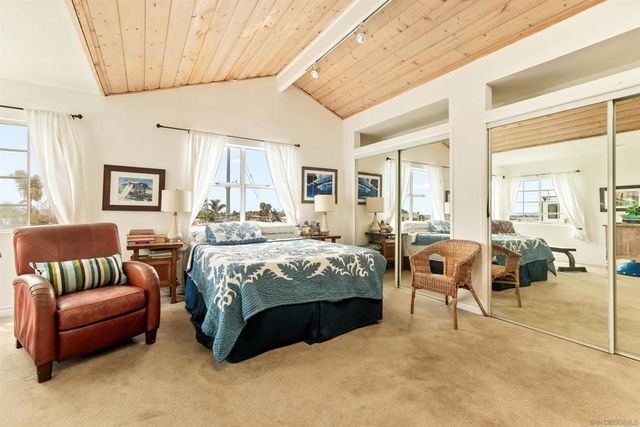4072 Haines St, San Diego, CA 92109