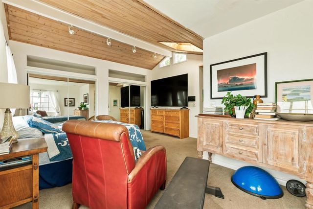 4072 Haines St, San Diego, CA 92109
