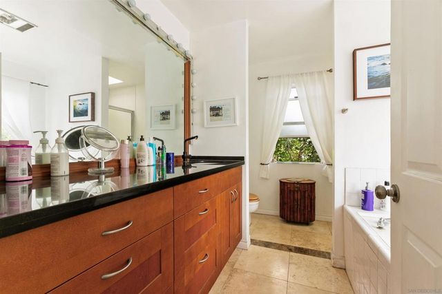 4072 Haines St, San Diego, CA 92109