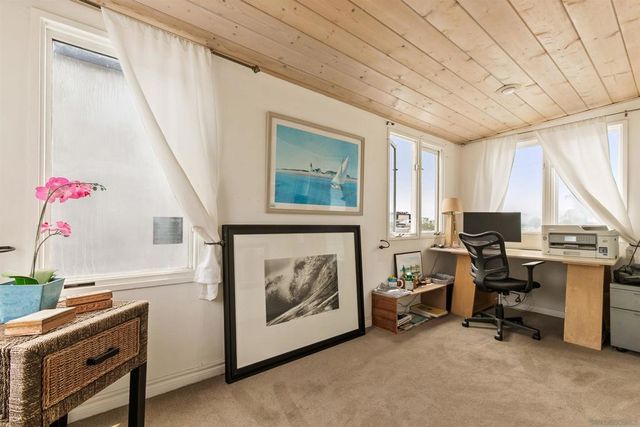4072 Haines St, San Diego, CA 92109