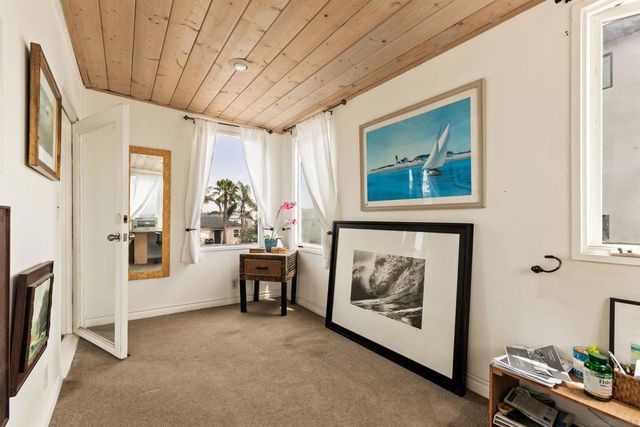 4072 Haines St, San Diego, CA 92109