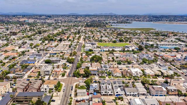 4072 Haines St, San Diego, CA 92109