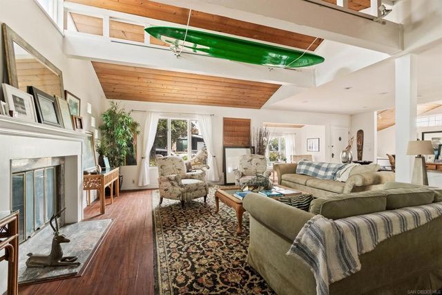 4072 Haines St, San Diego, CA 92109