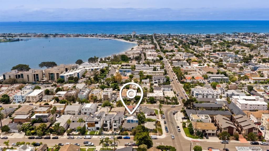 4072 Haines St, San Diego, CA 92109