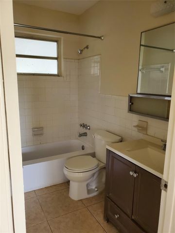 1911 NE 56th Street, Fort Lauderdale, FL 33308