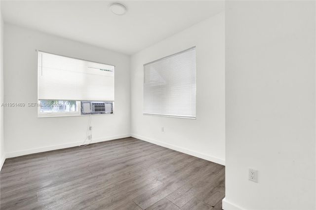 402 NW 12th Ave 202, Miami, FL 33128