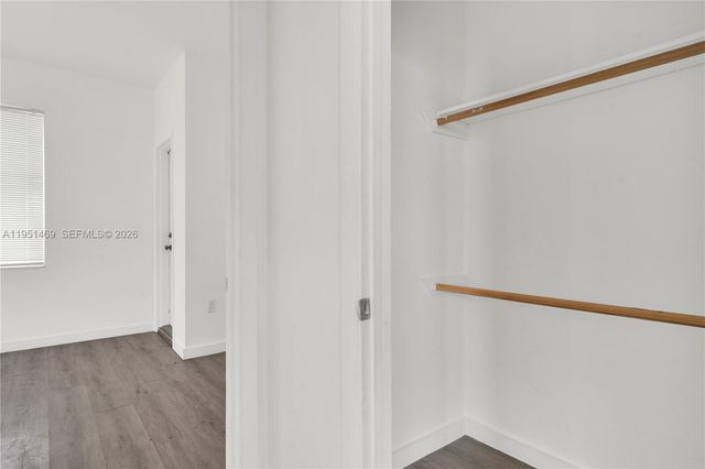 402 NW 12th Ave 202, Miami, FL 33128