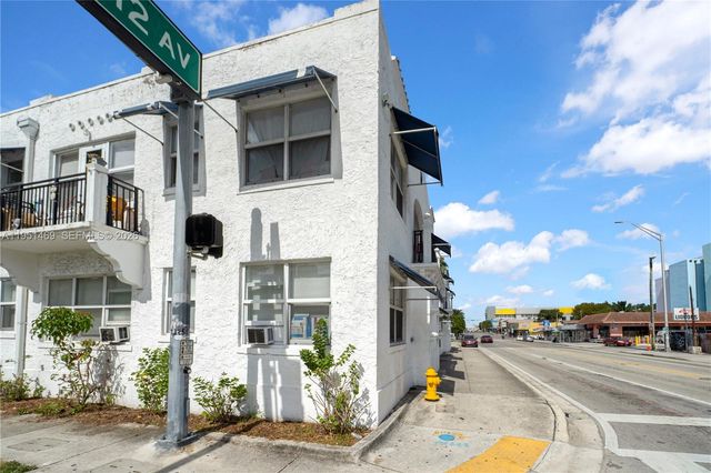 402 NW 12th Ave 202, Miami, FL 33128