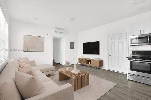 402 NW 12th Ave 202, Miami, FL 33128