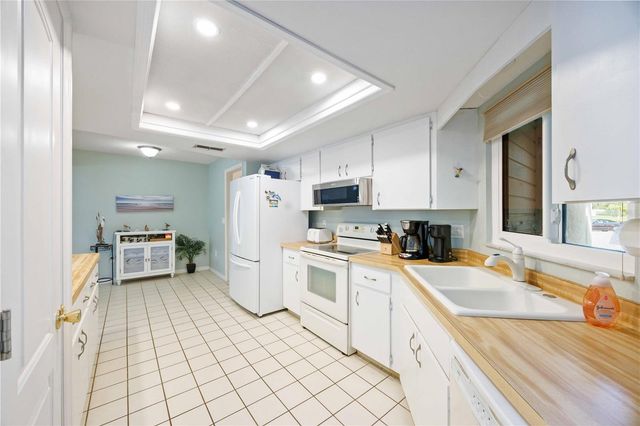 426 PENDLETON DRIVE, Venice, FL 34292