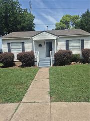 1109 Edgefield Drive, Garland, TX 75040
