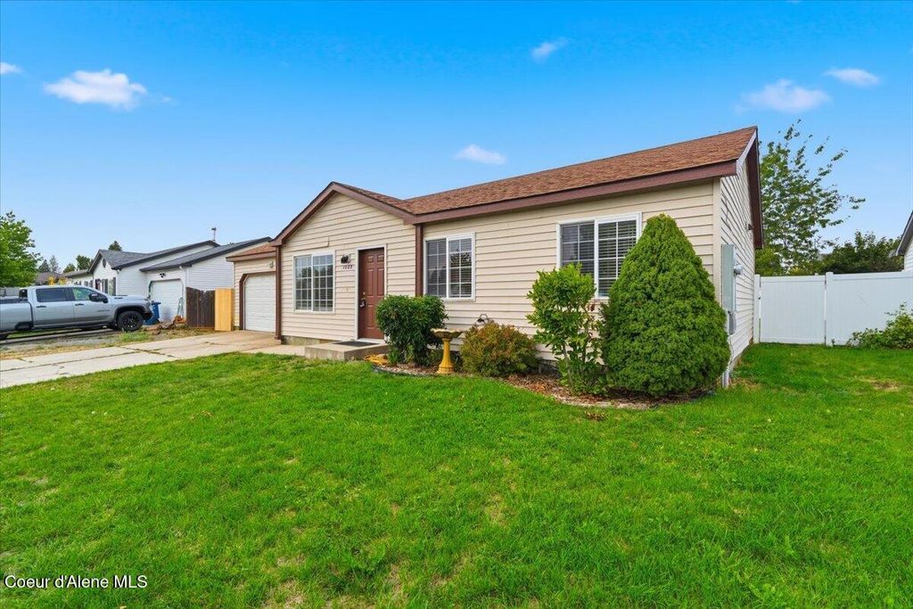1003 E Teton AVE, Post Falls, ID 83854