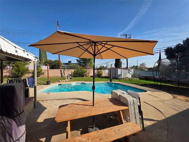 5889 Dogwood Street, San Bernardino, CA 92404