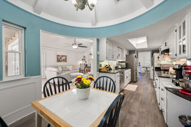 1307 S Westador Drive, Arlington, TX 76015
