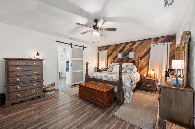 1307 S Westador Drive, Arlington, TX 76015