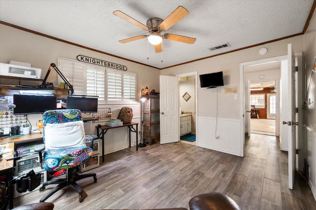1307 S Westador Drive, Arlington, TX 76015