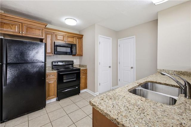 10 Alden AVE, Portsmouth, VA 23702