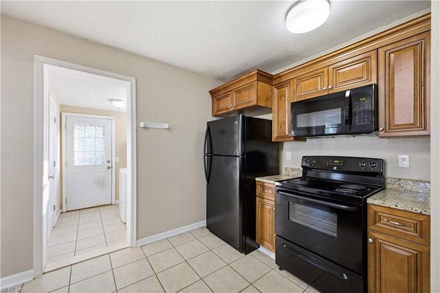 10 Alden AVE, Portsmouth, VA 23702