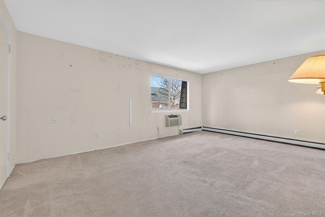 89 N Broadway 213, White Plains, NY 10603