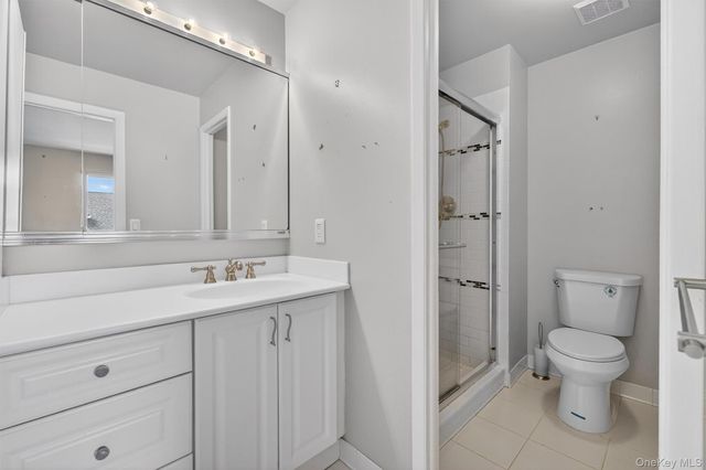 89 N Broadway 213, White Plains, NY 10603