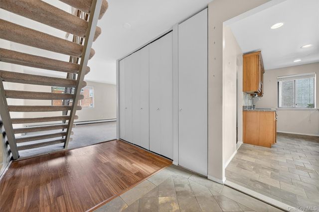 89 N Broadway 213, White Plains, NY 10603