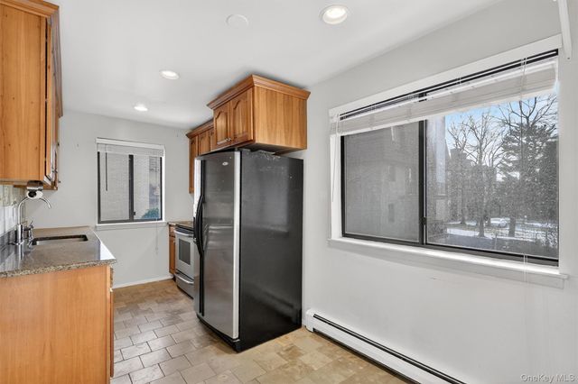 89 N Broadway 213, White Plains, NY 10603