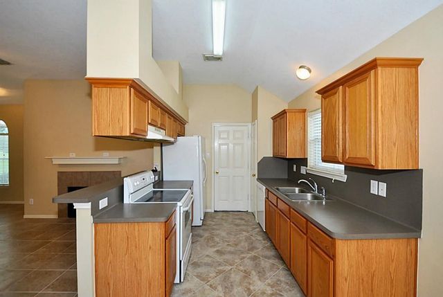 8715 Charity Street, Needville, TX 77461