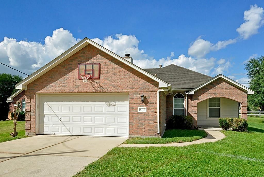 8715 Charity Street, Needville, TX 77461