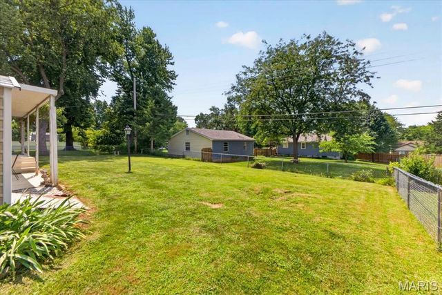 1309 Clearview Drive, St Charles, MO 63303