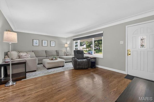 1309 Clearview Drive, St Charles, MO 63303