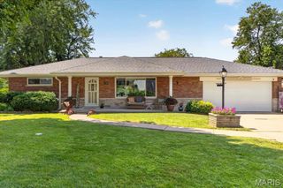 1309 Clearview Drive, St Charles, MO 63303