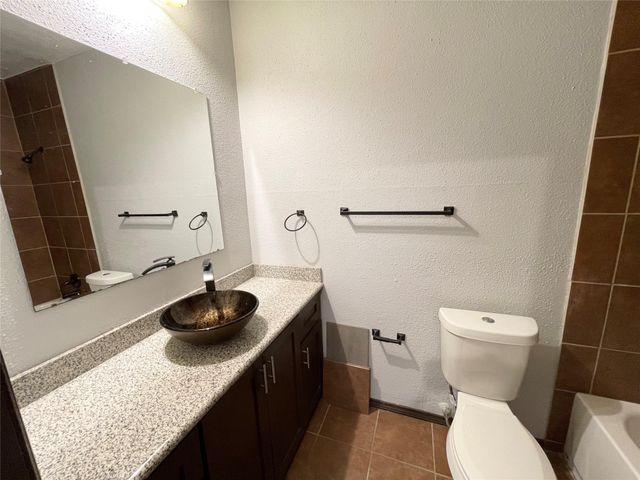 14550 Fonmeadow Drive 1305, Houston, TX 77035