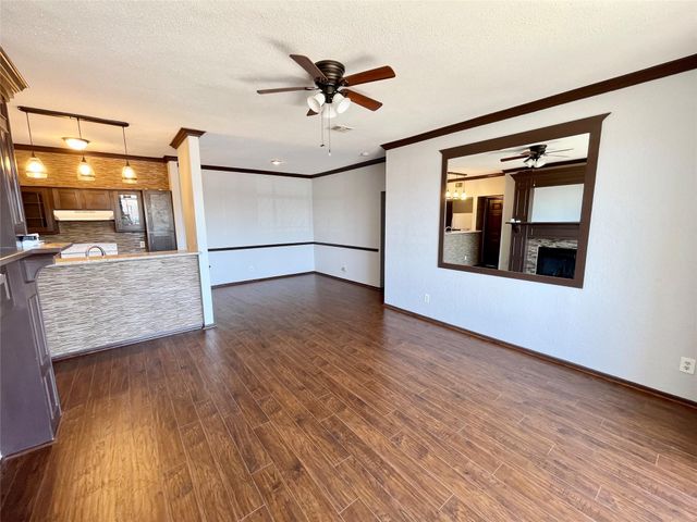 14550 Fonmeadow Drive 1305, Houston, TX 77035