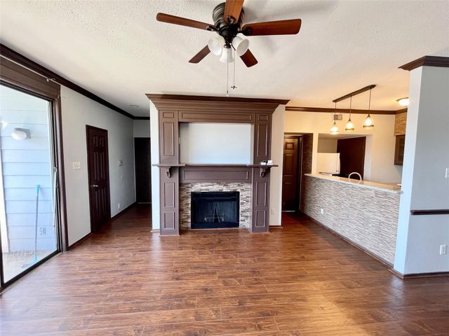 14550 Fonmeadow Drive 1305, Houston, TX 77035