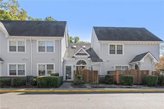 301 Wimbledon Chase Apt D, Chesapeake, VA 23320