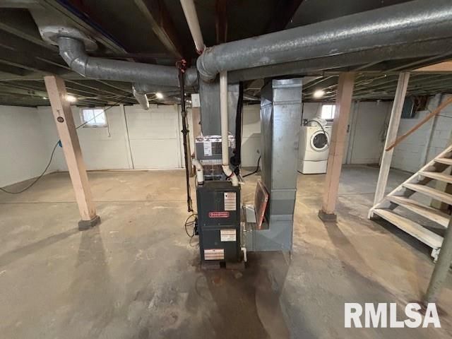 1103 W Main Cross Street, Taylorville, IL 62568