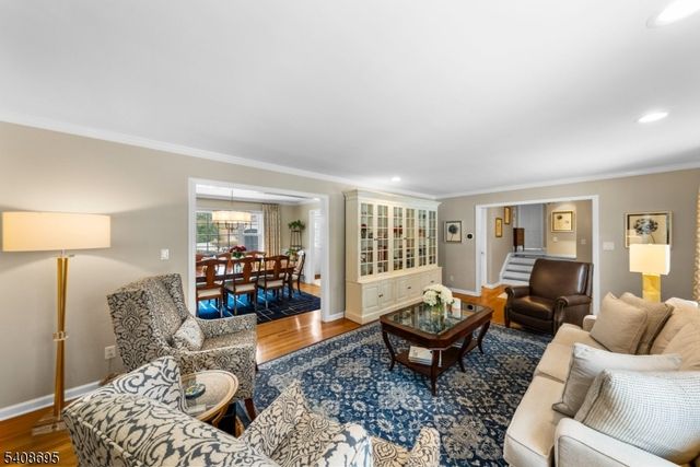 14 Fairfield Dr E, Morris Twp., NJ 07960