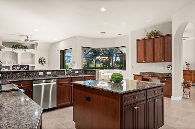 8922 Tropical CT S, Fort Myers, FL 33908