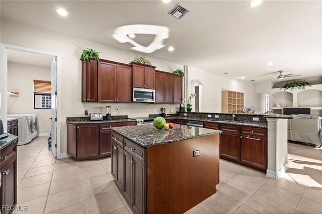 8922 Tropical CT S, Fort Myers, FL 33908