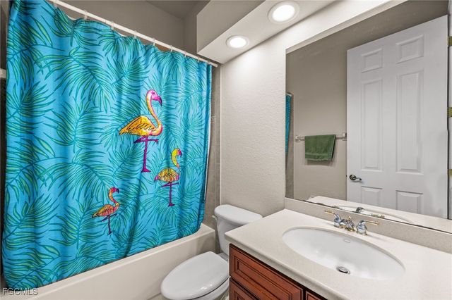 8922 Tropical CT S, Fort Myers, FL 33908