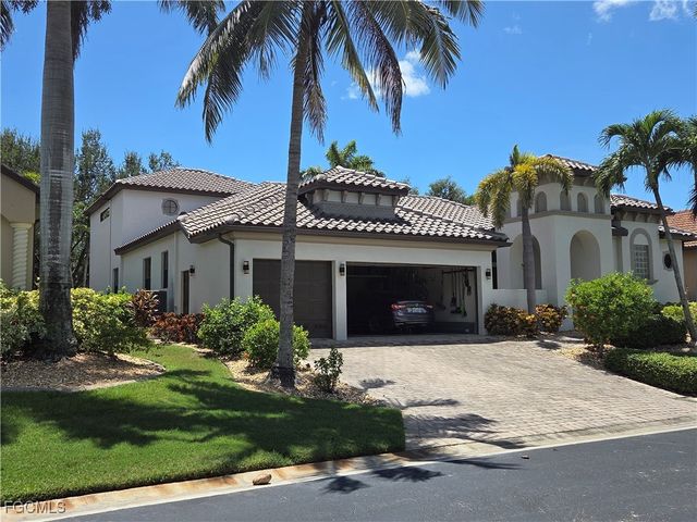 8922 Tropical CT S, Fort Myers, FL 33908