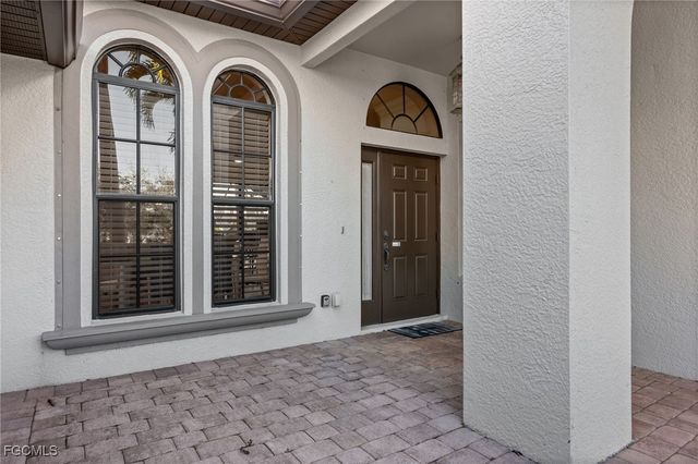 8922 Tropical CT S, Fort Myers, FL 33908