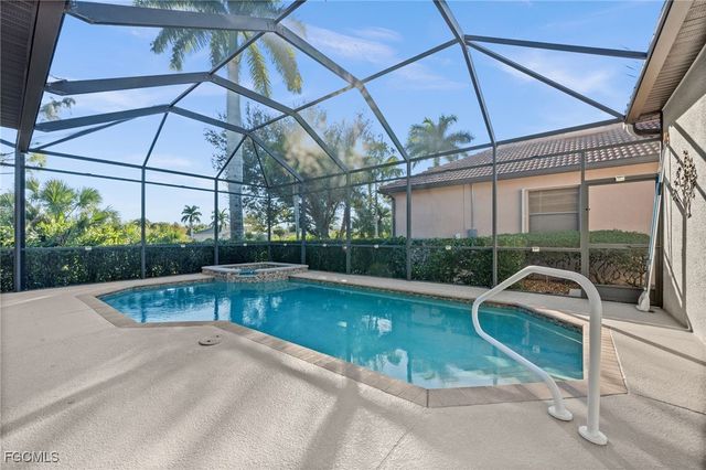 8922 Tropical CT S, Fort Myers, FL 33908