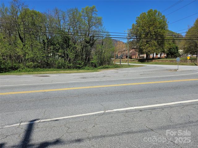 000 Mills Street, Columbus, NC 28722