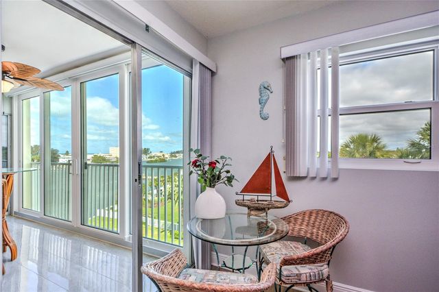 10216 REGAL DRIVE 502, Largo, FL 33774