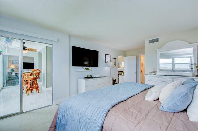 10216 REGAL DRIVE 502, Largo, FL 33774